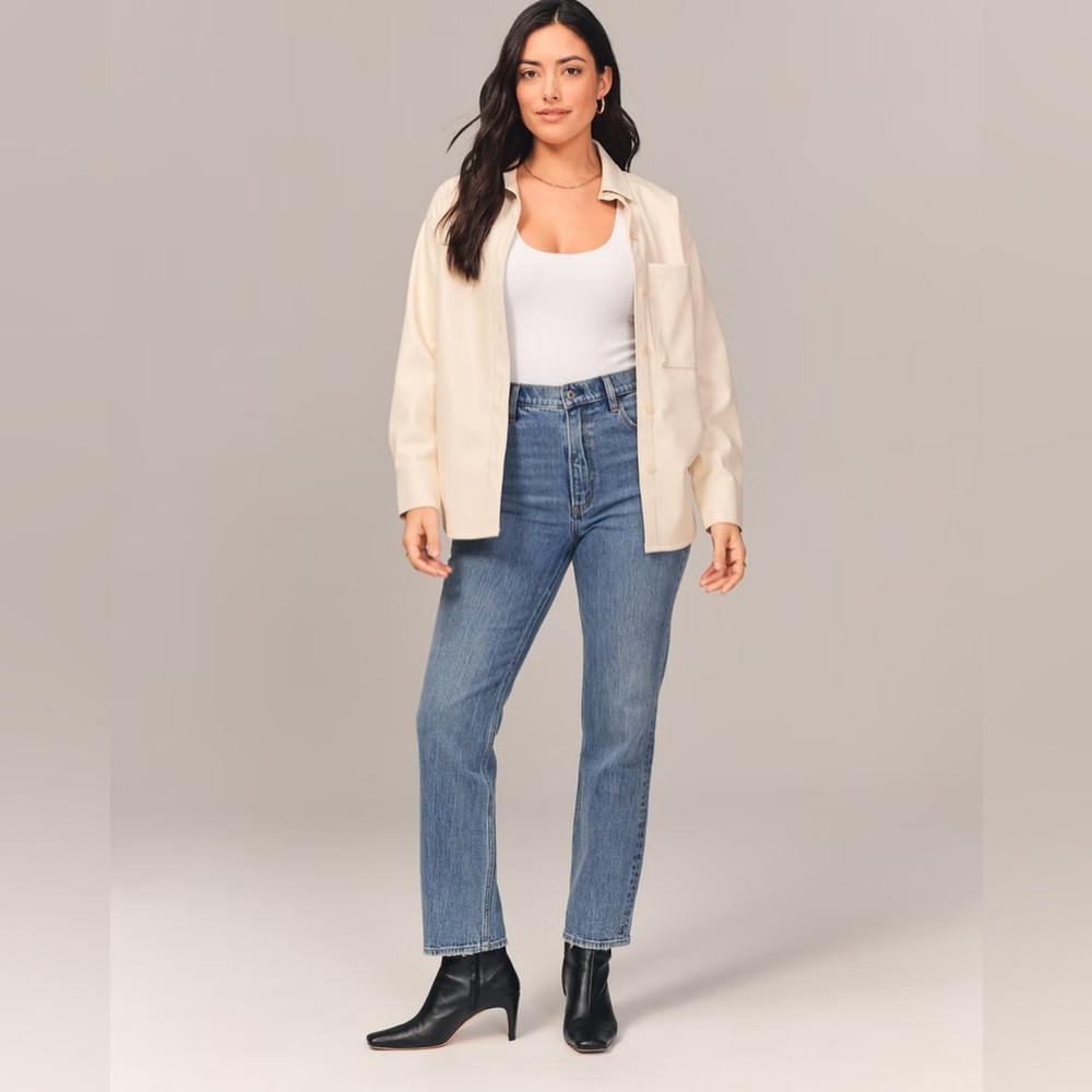 Abercrombie & Fitch Ankle Straight Ultra High Rise Jeans